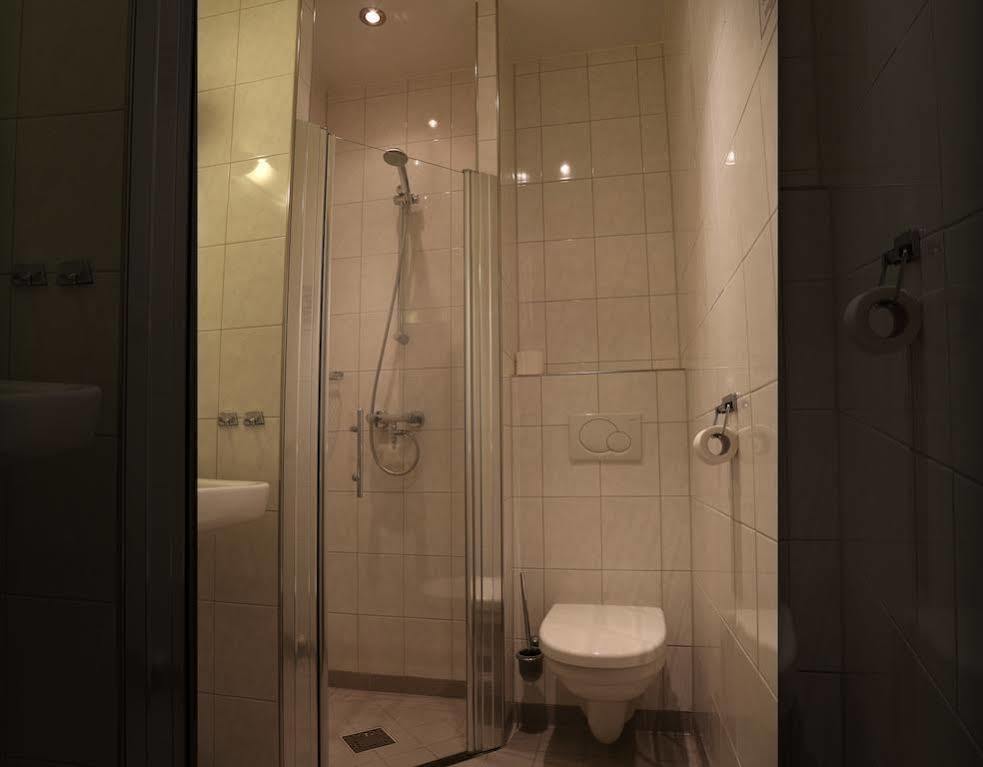 Hotel Rozenburg Екстер'єр фото